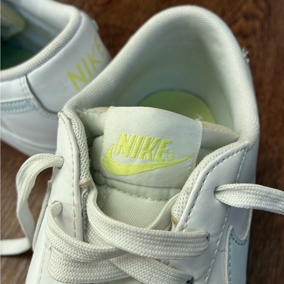 Nike Light Blue & White Blazer Low Platforms - Size W 9 EU 40.5 - Picture 12 of 13